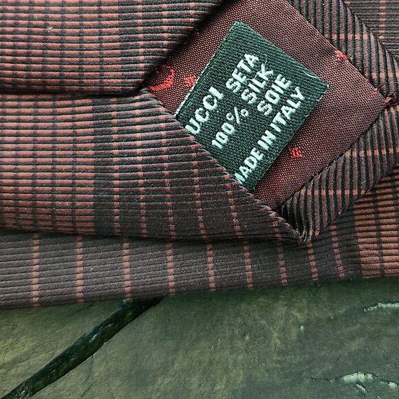 GUCCI 100% Silk Necktie - Burgundy - Picture 7 of 7